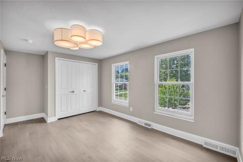 16531 Timberline Drive Strongsville OH 44136