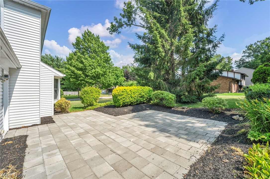 16531 Timberline Drive Strongsville OH 44136