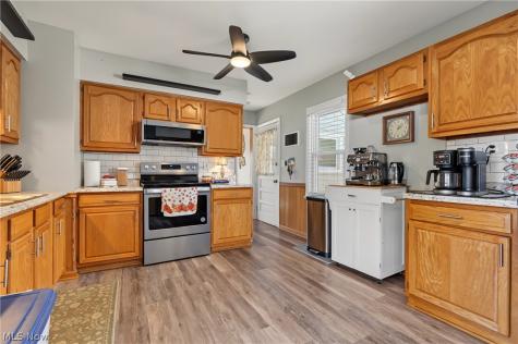 677 Cooper Avenue Akron OH 44306