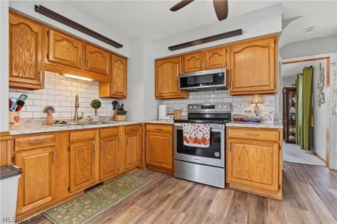 677 Cooper Avenue Akron OH 44306