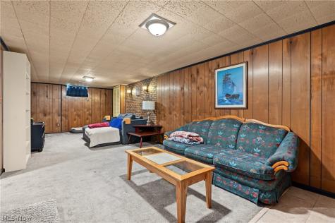 677 Cooper Avenue Akron OH 44306