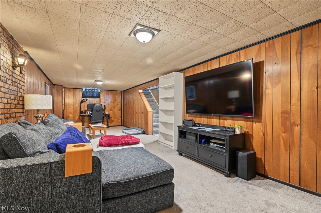 677 Cooper Avenue Akron OH 44306
