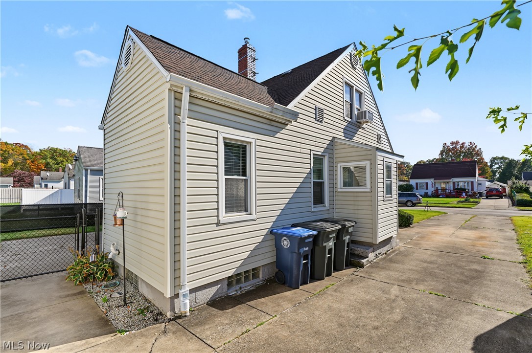 677 Cooper Avenue Akron OH 44306