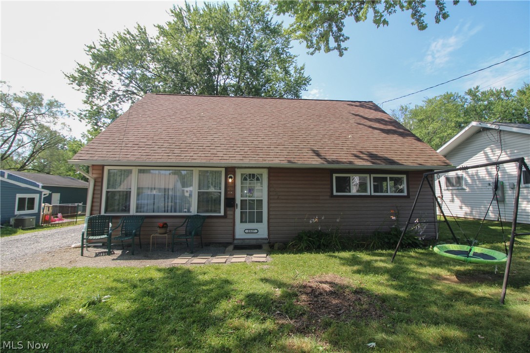 2327 Bel Aire Lane Youngstown OH 44514