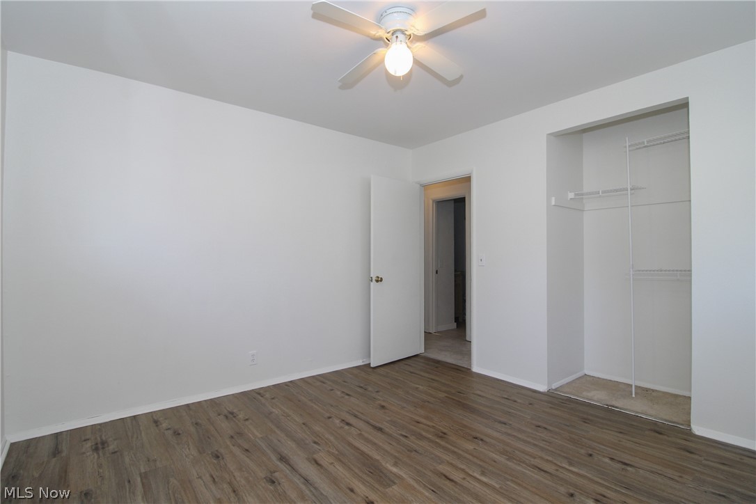 2327 Bel Aire Lane Youngstown OH 44514