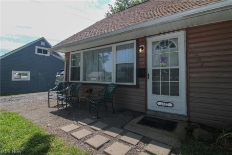 2327 Bel Aire Lane Youngstown OH 44514