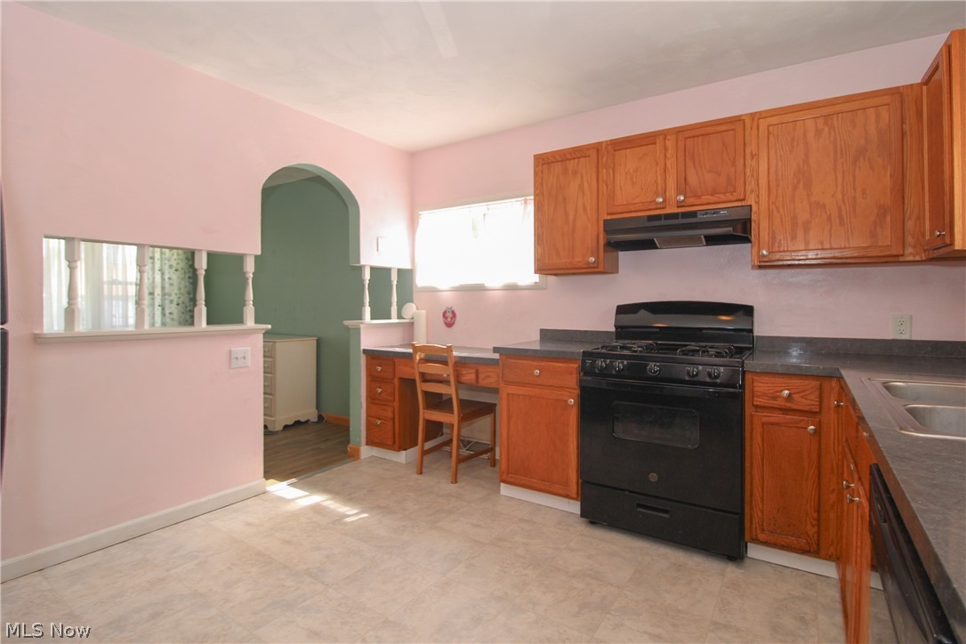 2327 Bel Aire Lane Youngstown OH 44514