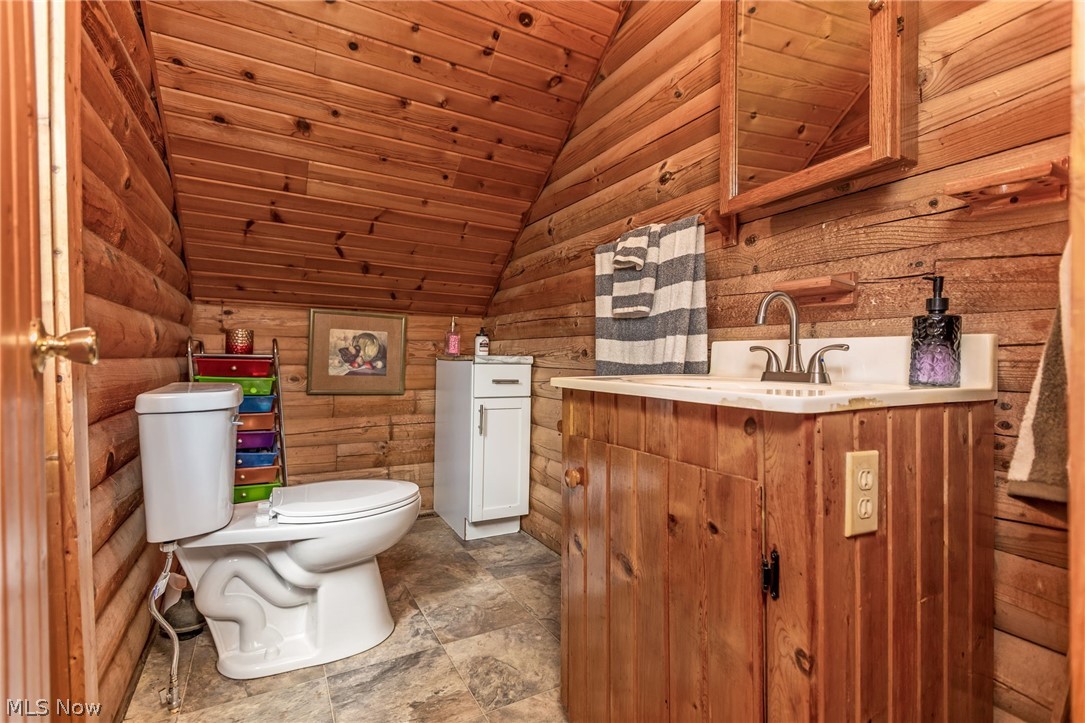 7695 Township Road 140 NW Rushville OH 43150