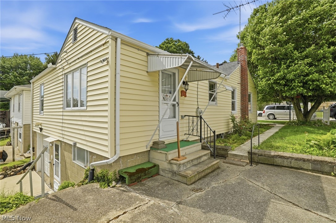 431 Ballard Avenue Newark OH 43055