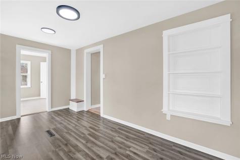 941 Carnegie Avenue Akron OH 44314