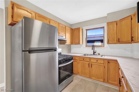 941 Carnegie Avenue Akron OH 44314