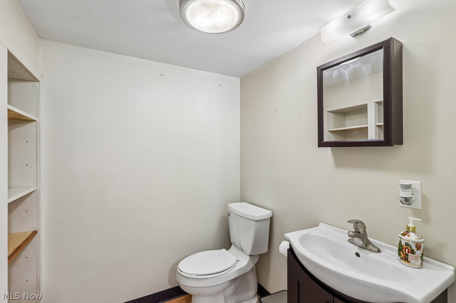 26720 Normandy Road Bay Village OH 44140
