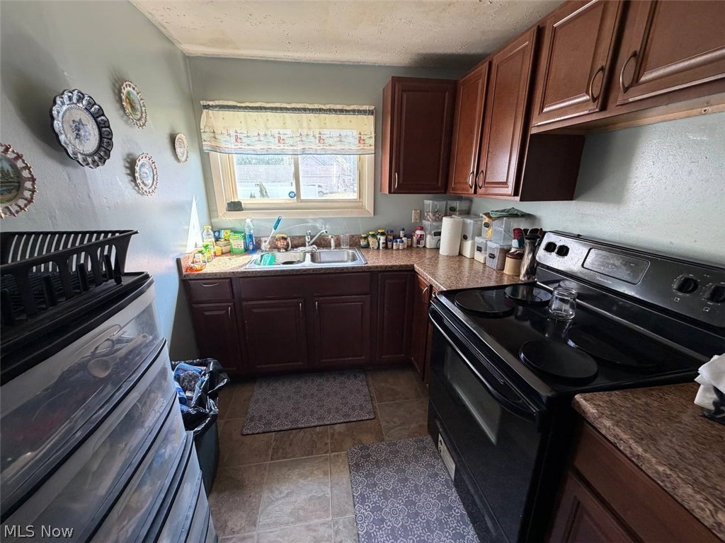 830 Bunker Hill Road Ashtabula OH 44004