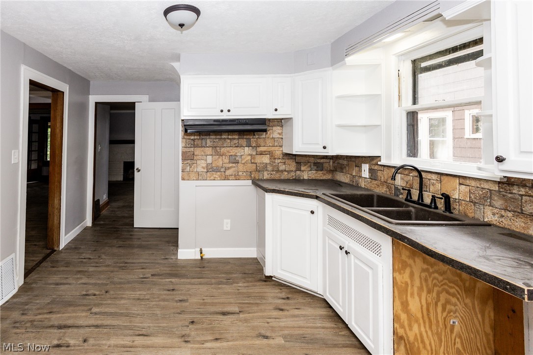 858 Roanoke Road Cleveland Heights OH 44121