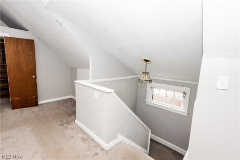 858 Roanoke Road Cleveland Heights OH 44121