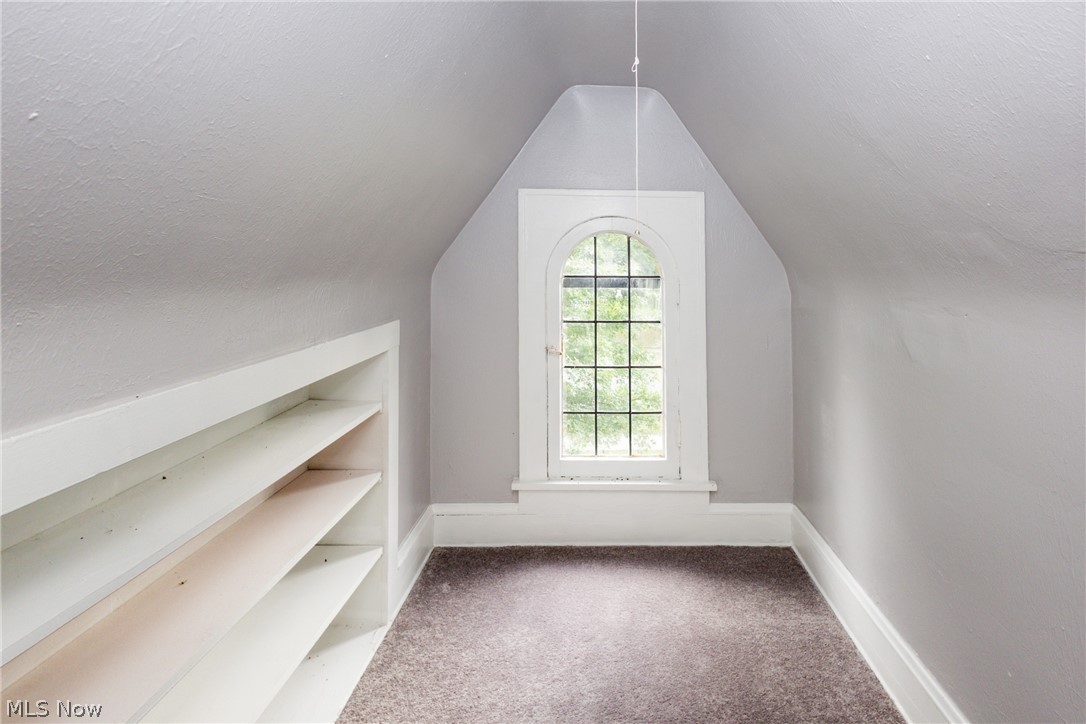 858 Roanoke Road Cleveland Heights OH 44121