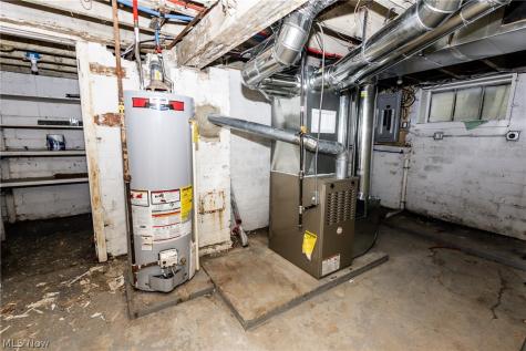 858 Roanoke Road Cleveland Heights OH 44121