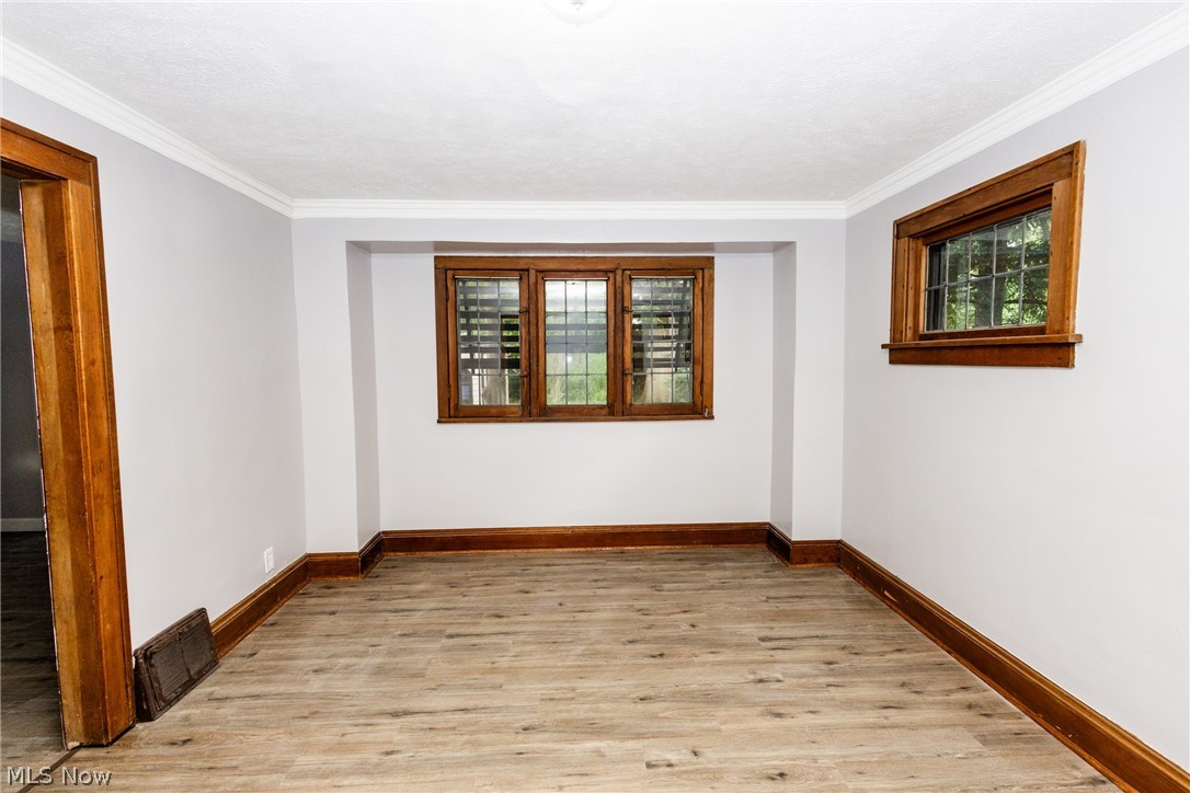 858 Roanoke Road Cleveland Heights OH 44121