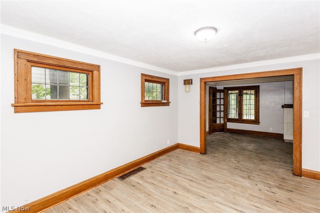 858 Roanoke Road Cleveland Heights OH 44121