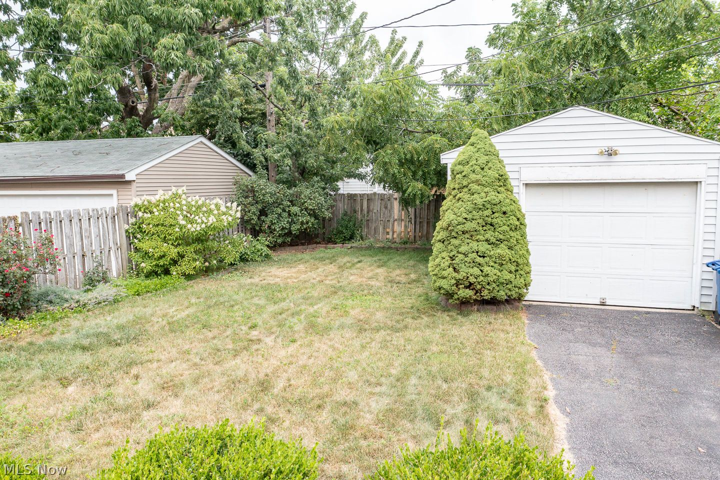 2175 Brown Road Lakewood OH 44107