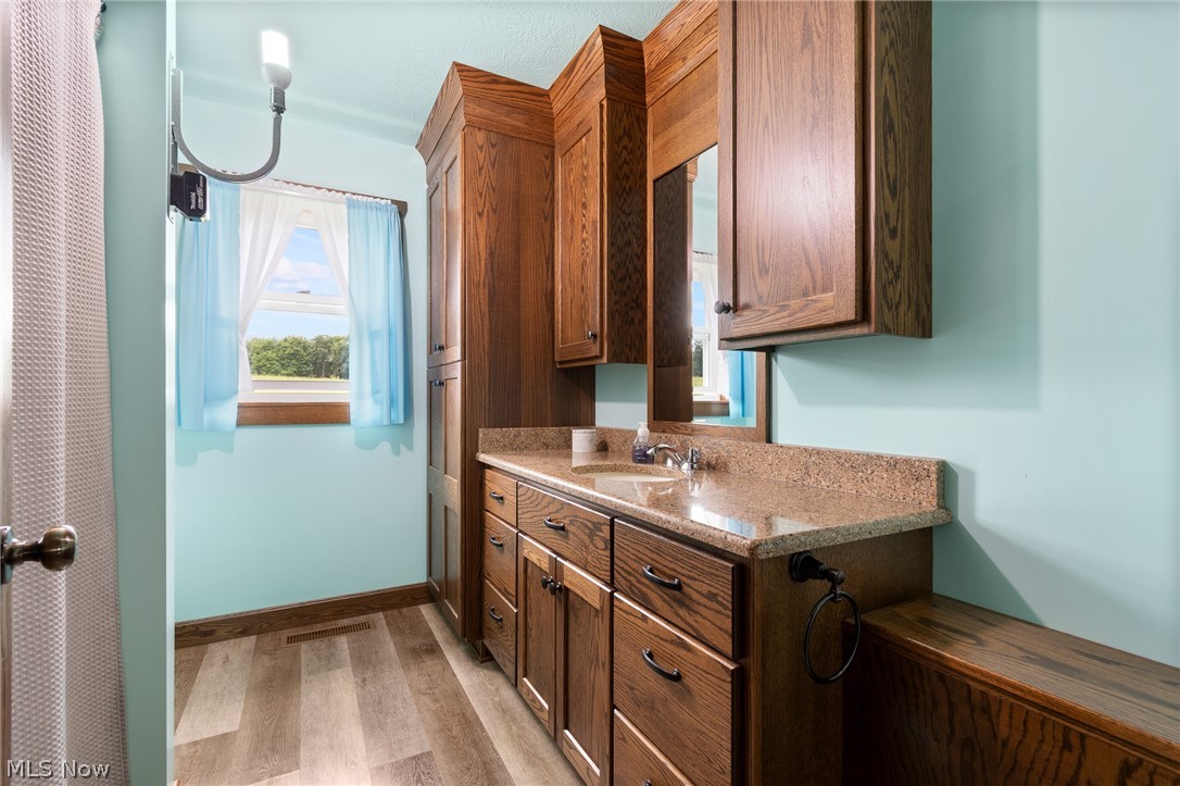 8265 Mark Road NE Kensington OH 44427