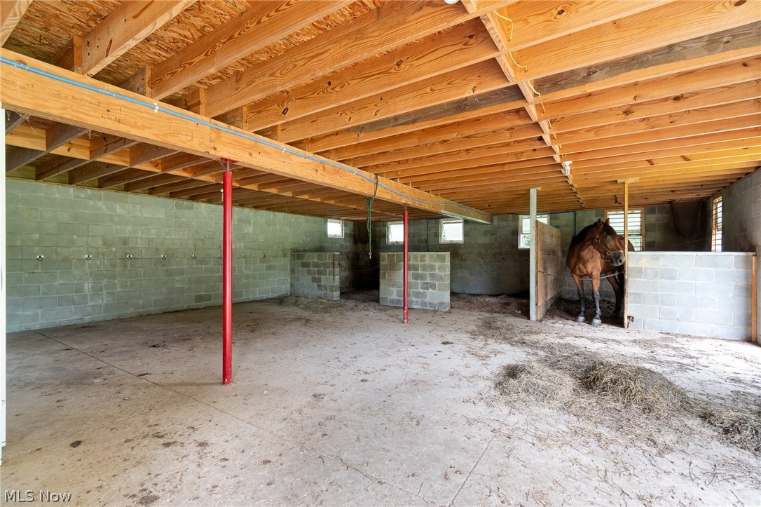 8265 Mark Road NE Kensington OH 44427