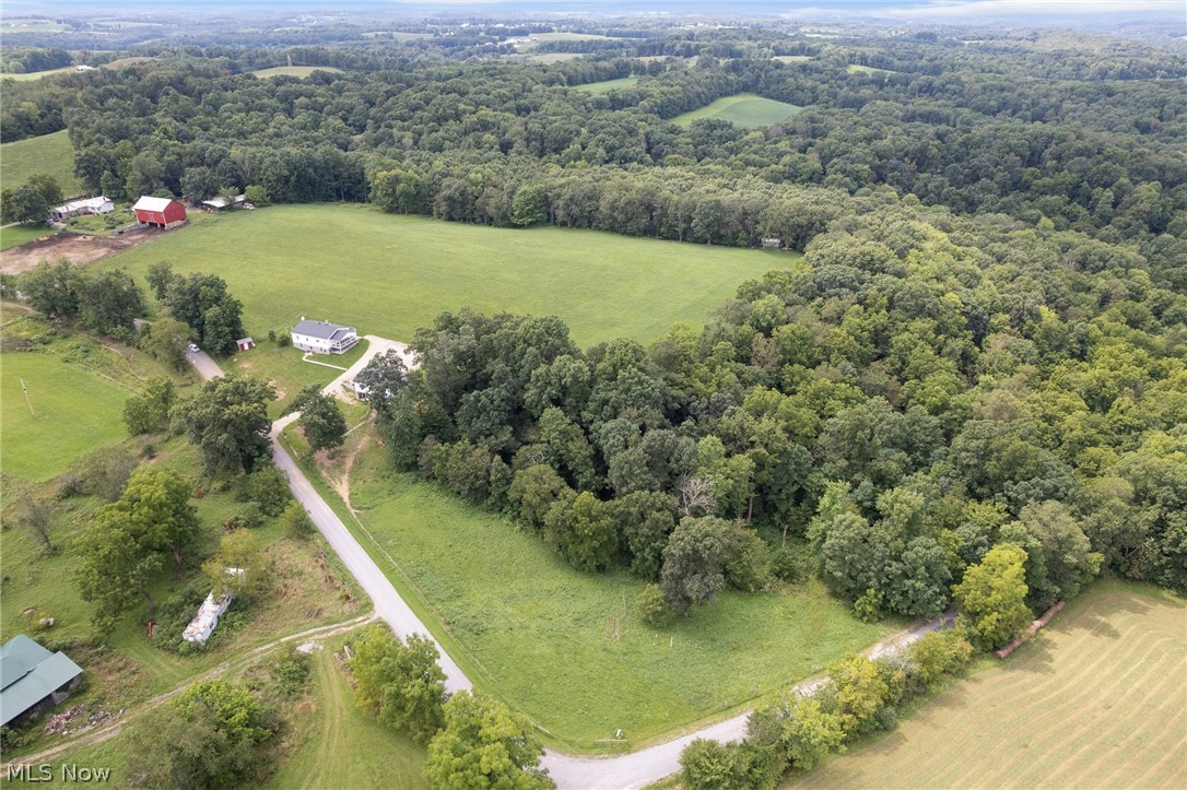 8265 Mark Road NE Kensington OH 44427
