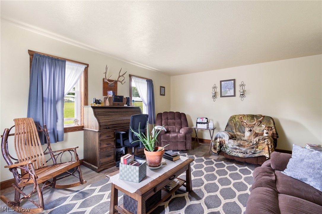 8265 Mark Road NE Kensington OH 44427