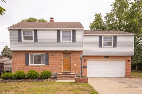 4855 Edsal Drive Lyndhurst OH 44124