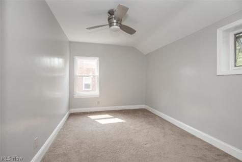 4855 Edsal Drive Lyndhurst OH 44124