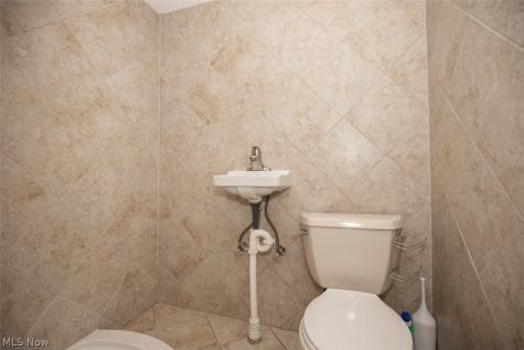 4855 Edsal Drive Lyndhurst OH 44124