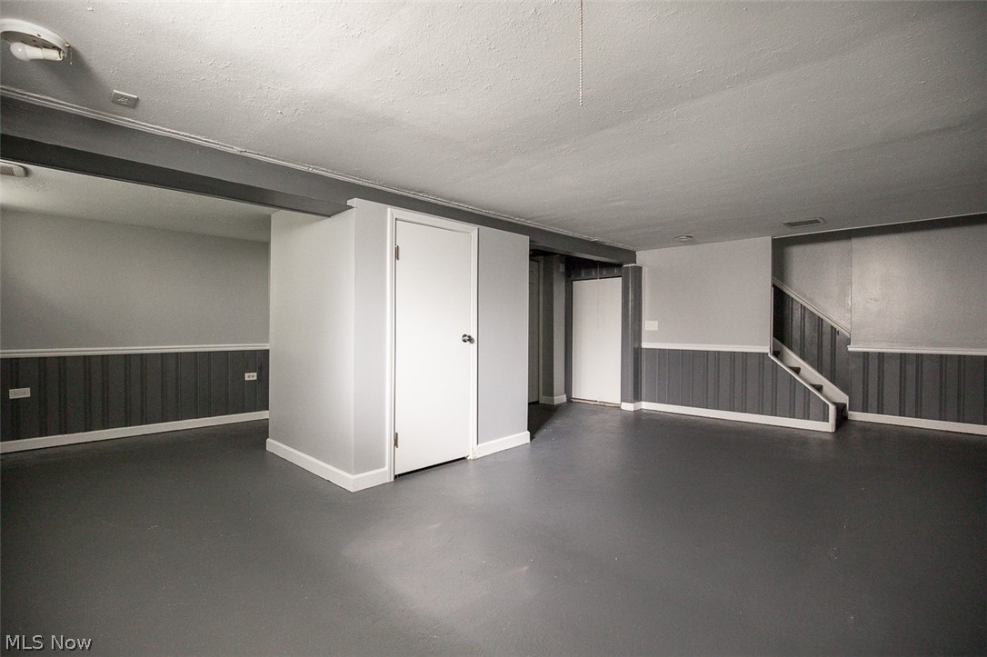 4855 Edsal Drive Lyndhurst OH 44124