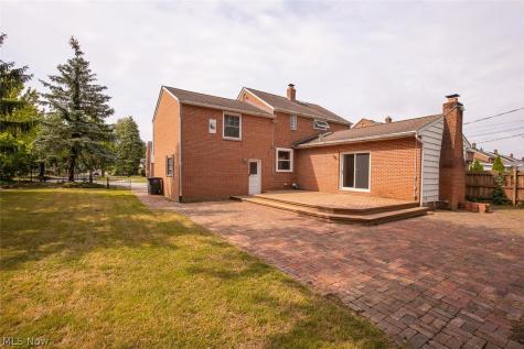 4855 Edsal Drive Lyndhurst OH 44124