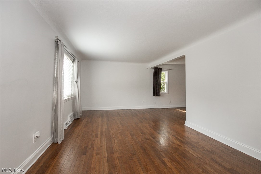 4855 Edsal Drive Lyndhurst OH 44124
