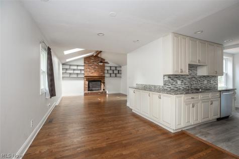 4855 Edsal Drive Lyndhurst OH 44124
