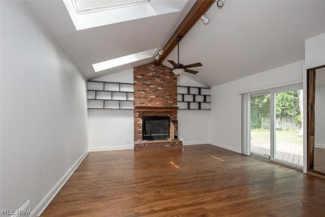 4855 Edsal Drive Lyndhurst OH 44124
