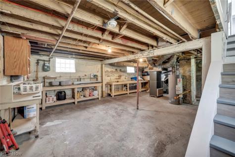 2103 13th Street SW Akron OH 44314