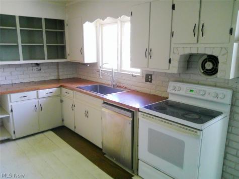 215 48th Street NW Canton OH 44709