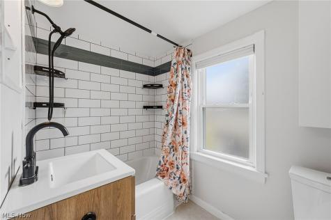 18300 Waterbury Avenue Maple Heights OH 44137