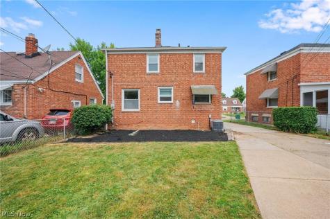 18300 Waterbury Avenue Maple Heights OH 44137