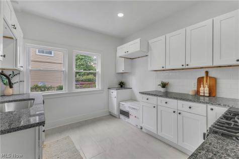 3498 Tullamore Road University Heights OH 44118