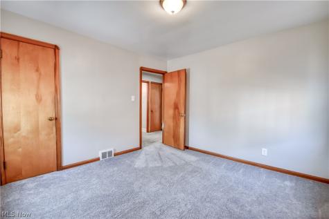 908 Wexford Avenue Parma OH 44134