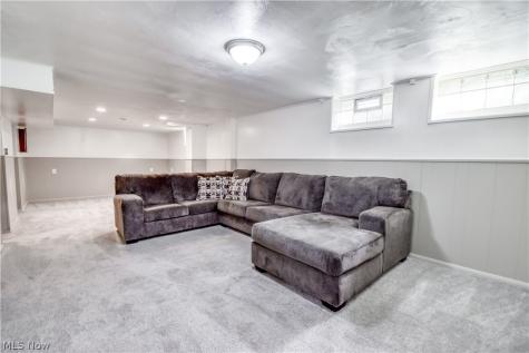 908 Wexford Avenue Parma OH 44134