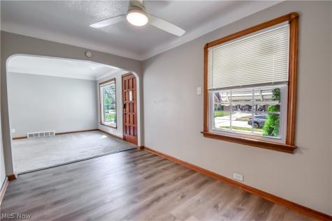 908 Wexford Avenue Parma OH 44134