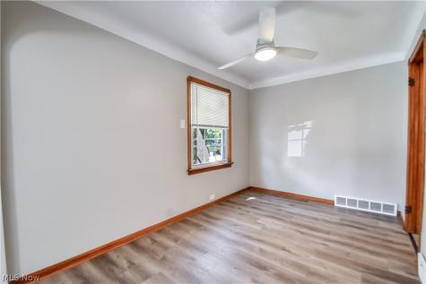 908 Wexford Avenue Parma OH 44134