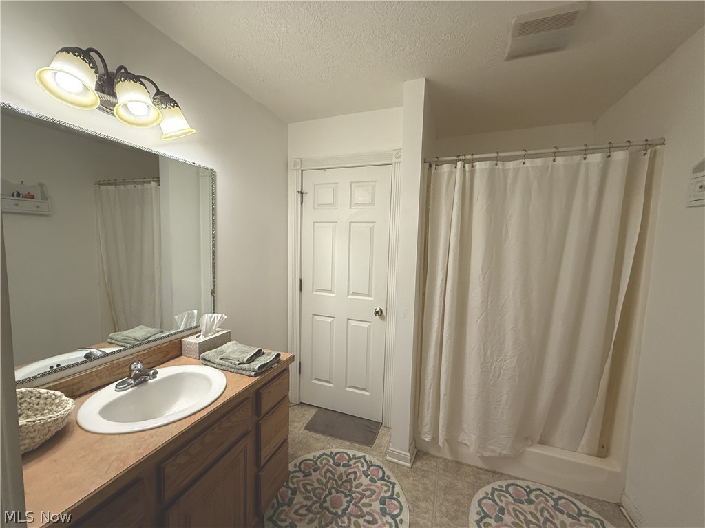 4777 Waterloo Road Atwater OH 44201