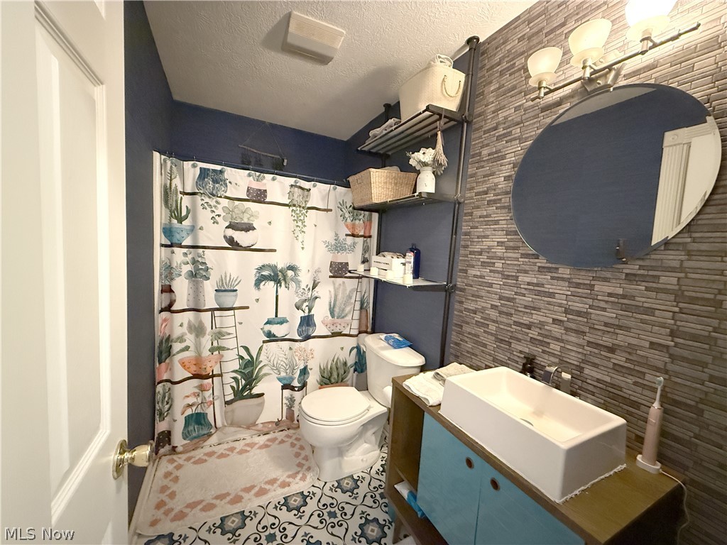 4777 Waterloo Road Atwater OH 44201