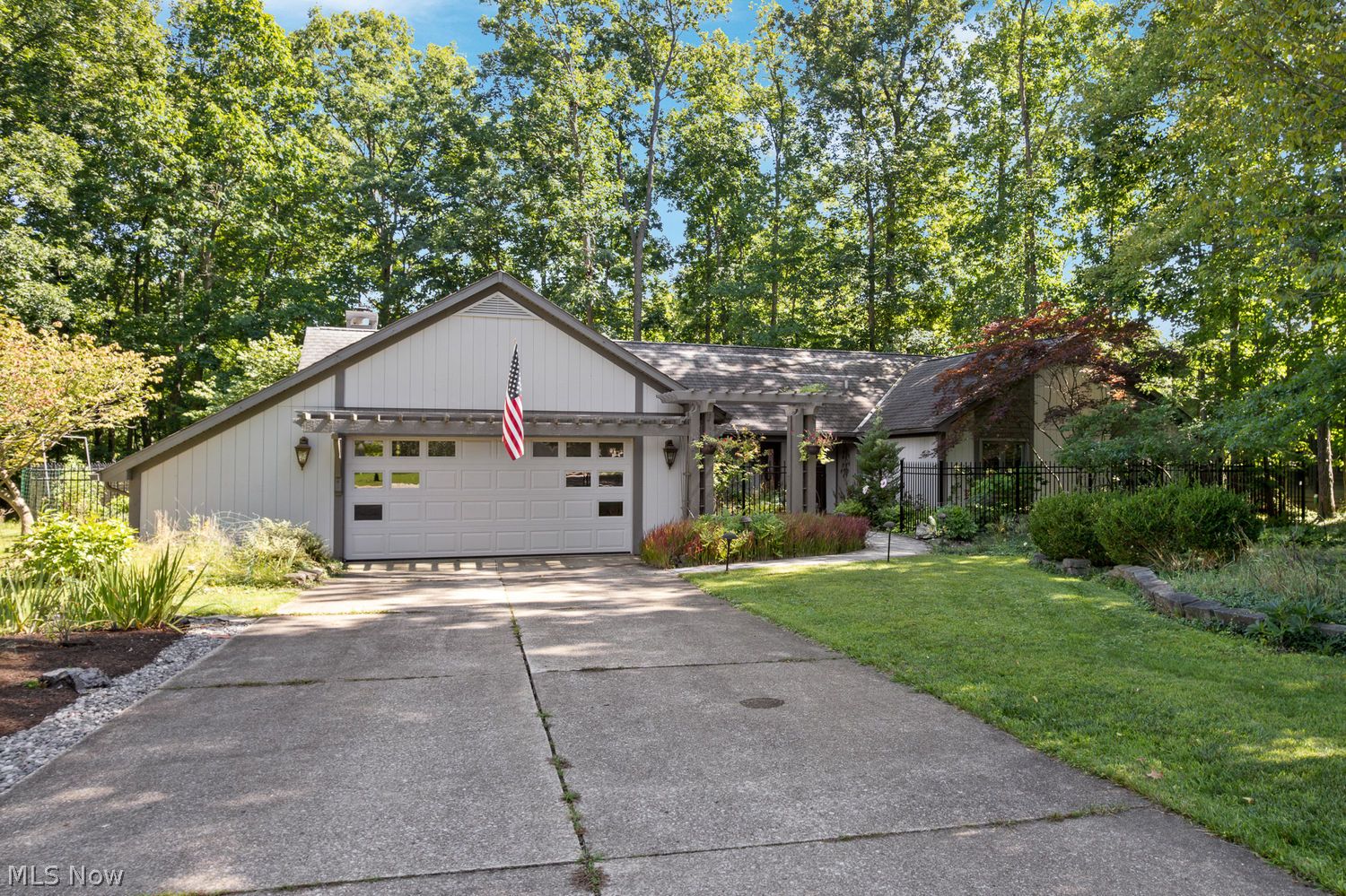 870 Beechwood Drive Medina OH 44256