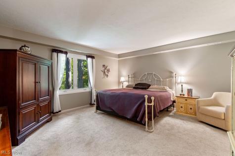 870 Beechwood Drive Medina OH 44256