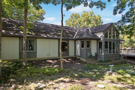 870 Beechwood Drive Medina OH 44256